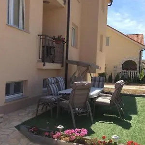 Lipovica Sukošan