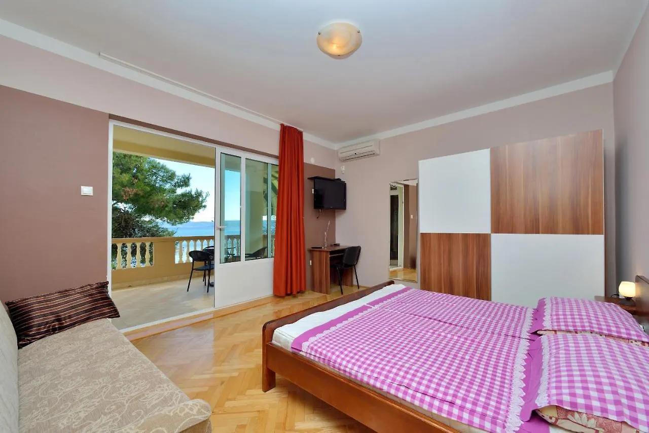 Guest House Malenica Sukošan 3*,