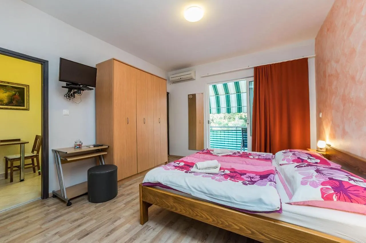 Guest House Malenica Sukošan