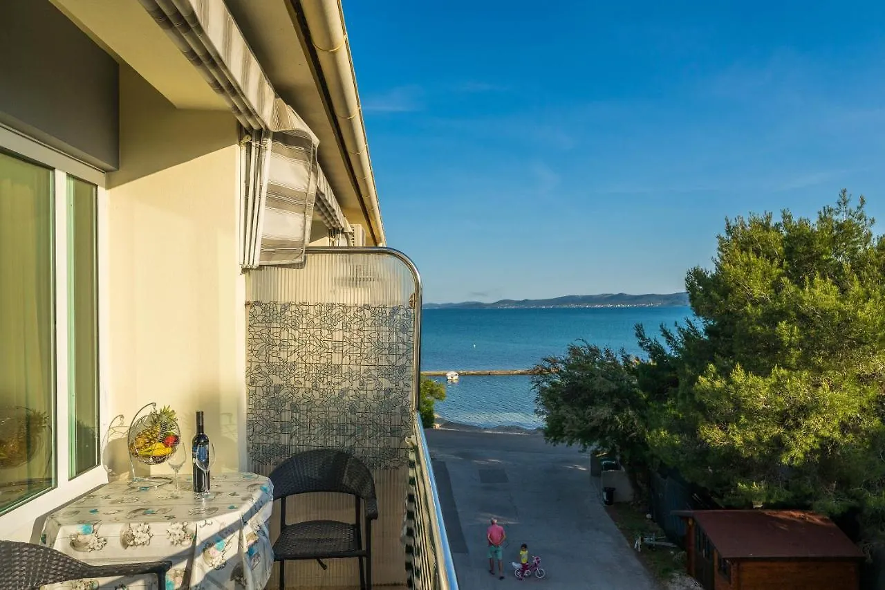 Guest House Malenica Sukosan 3*,  Croatia